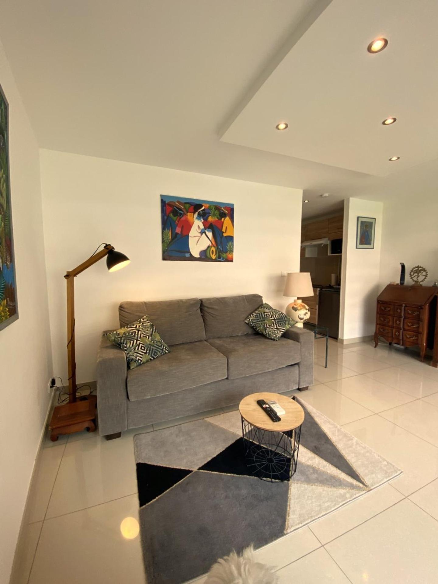 Appartement Bord De Cannes