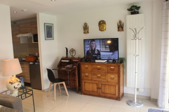 Appartement Bord De *